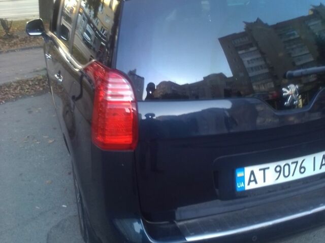 Синий Пежо 5008, объемом двигателя 1.6 л и пробегом 216 тыс. км за 9000 $, фото 3 на Automoto.ua