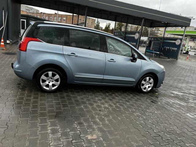 Синий Пежо 5008, объемом двигателя 2 л и пробегом 265 тыс. км за 6850 $, фото 4 на Automoto.ua