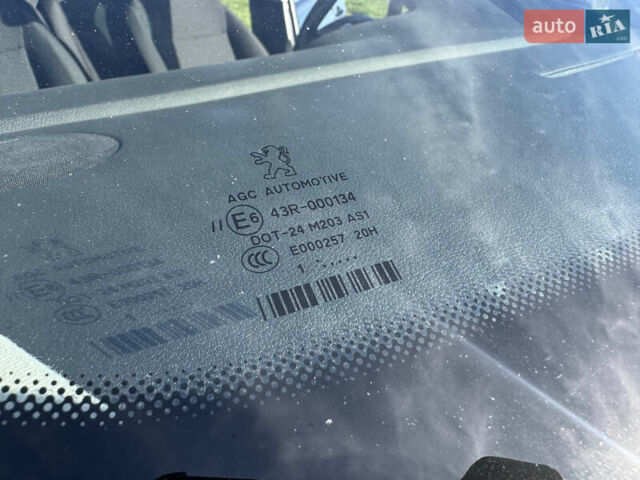 Синий Пежо 5008, объемом двигателя 1.6 л и пробегом 283 тыс. км за 7900 $, фото 28 на Automoto.ua