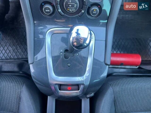 Пежо 5008 2012 в Львове на Automoto.ua Синий Пежо 5008, объемом двигателя 1.6 л и пробегом 260 тыс. км за 8390 $, фото 28 на Automoto.ua