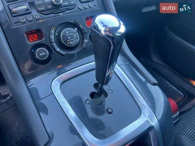 Пежо 5008 2012 в Львове на Automoto.ua Синий Пежо 5008, объемом двигателя 1.6 л и пробегом 260 тыс. км за 8390 $, фото 27 на Automoto.ua