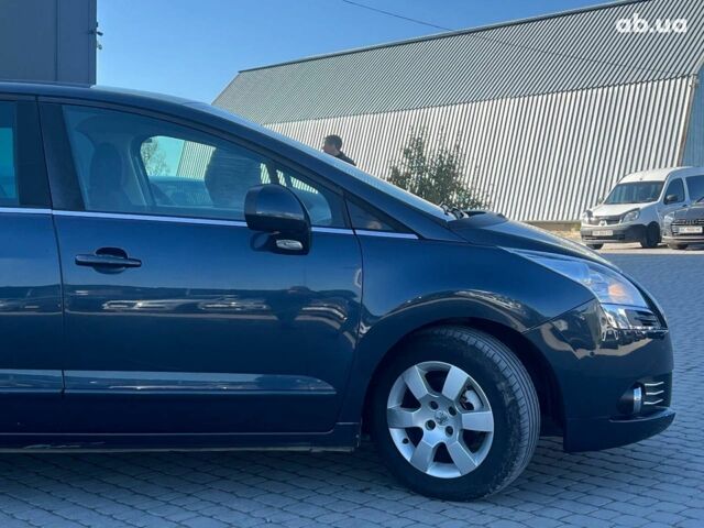 Синий Пежо 5008, объемом двигателя 1.6 л и пробегом 260 тыс. км за 8390 $, фото 10 на Automoto.ua