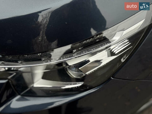 Синий Пежо 5008, объемом двигателя 2 л и пробегом 224 тыс. км за 21700 $, фото 5 на Automoto.ua