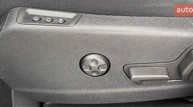 Синій Пежо 5008, об'ємом двигуна 1.5 л та пробігом 142 тис. км за 23450 $, фото 26 на Automoto.ua