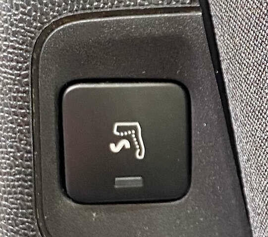 Синій Пежо 5008, об'ємом двигуна 1.5 л та пробігом 142 тис. км за 23450 $, фото 24 на Automoto.ua