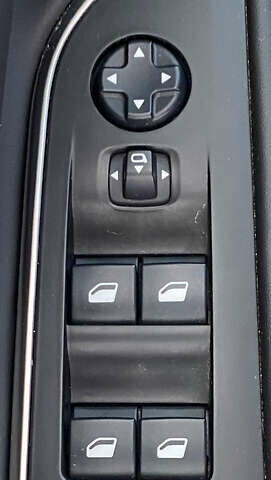 Синій Пежо 5008, об'ємом двигуна 1.5 л та пробігом 142 тис. км за 23450 $, фото 23 на Automoto.ua