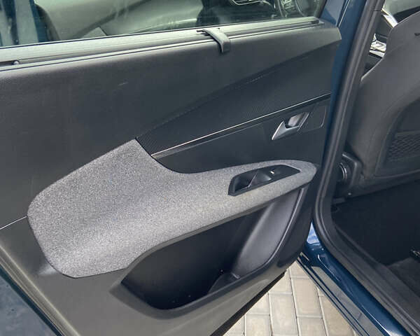 Синий Пежо 5008, объемом двигателя 1.5 л и пробегом 172 тыс. км за 23100 $, фото 16 на Automoto.ua