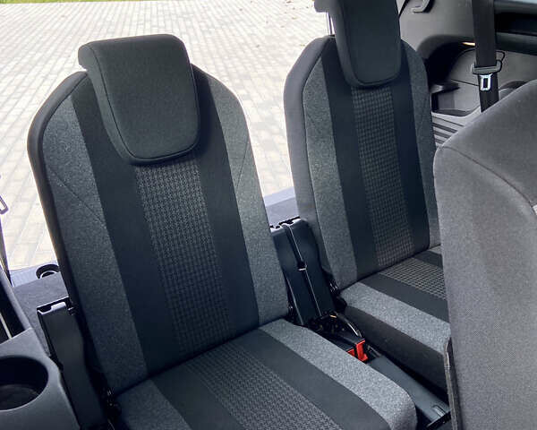 Синий Пежо 5008, объемом двигателя 1.5 л и пробегом 172 тыс. км за 23100 $, фото 32 на Automoto.ua