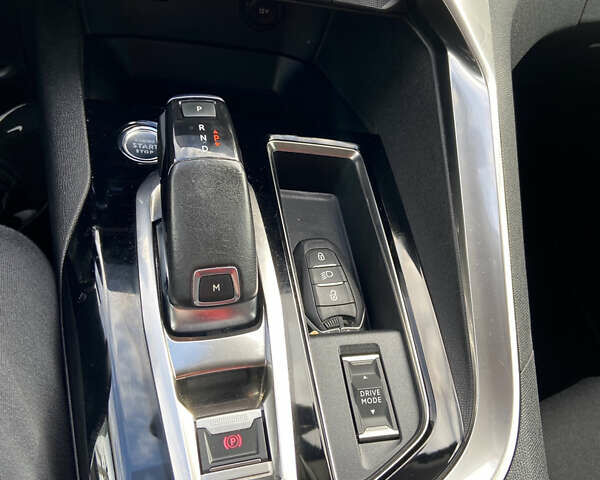 Синий Пежо 5008, объемом двигателя 1.5 л и пробегом 172 тыс. км за 23100 $, фото 30 на Automoto.ua