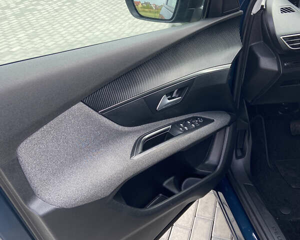 Синий Пежо 5008, объемом двигателя 1.5 л и пробегом 172 тыс. км за 23100 $, фото 18 на Automoto.ua