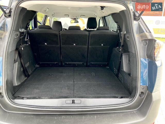 Синий Пежо 5008, объемом двигателя 1.5 л и пробегом 172 тыс. км за 23100 $, фото 23 на Automoto.ua