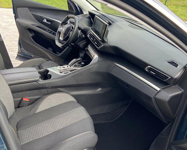 Синий Пежо 5008, объемом двигателя 1.5 л и пробегом 172 тыс. км за 23100 $, фото 27 на Automoto.ua