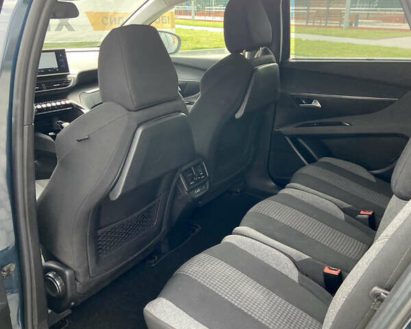 Синий Пежо 5008, объемом двигателя 1.5 л и пробегом 172 тыс. км за 23100 $, фото 17 на Automoto.ua