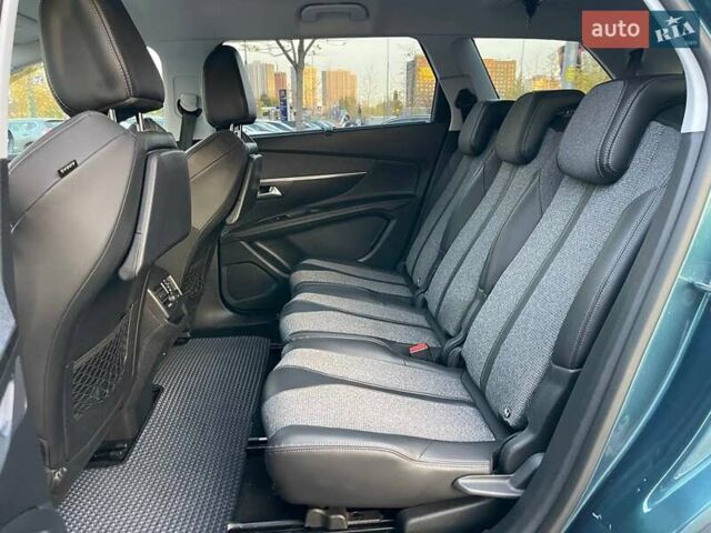 Зелений Пежо 5008, об'ємом двигуна 1.56 л та пробігом 253 тис. км за 18490 $, фото 10 на Automoto.ua