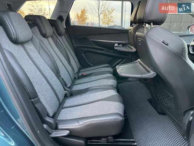 Зелений Пежо 5008, об'ємом двигуна 1.56 л та пробігом 253 тис. км за 18490 $, фото 11 на Automoto.ua