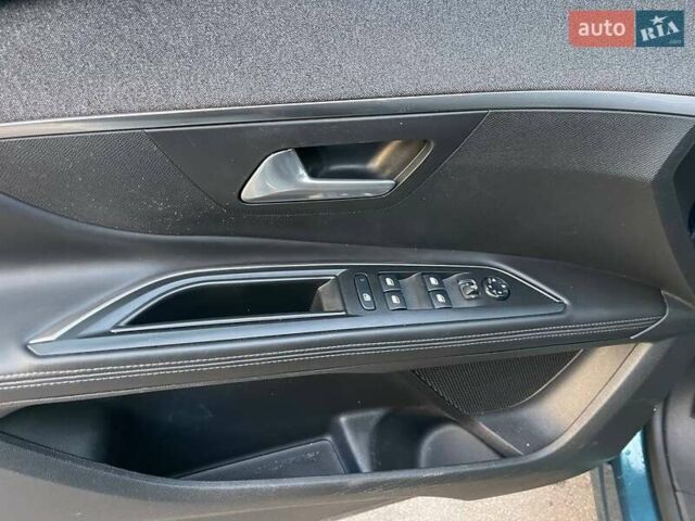 Зелений Пежо 5008, об'ємом двигуна 1.56 л та пробігом 253 тис. км за 18490 $, фото 13 на Automoto.ua