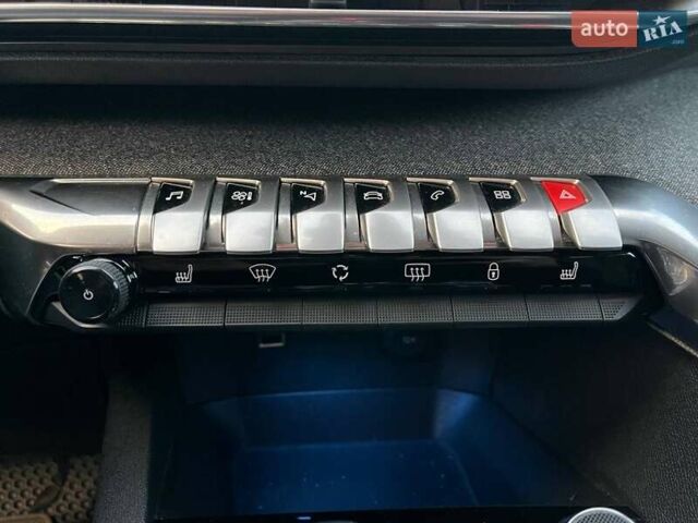 Зелений Пежо 5008, об'ємом двигуна 1.56 л та пробігом 253 тис. км за 18490 $, фото 22 на Automoto.ua