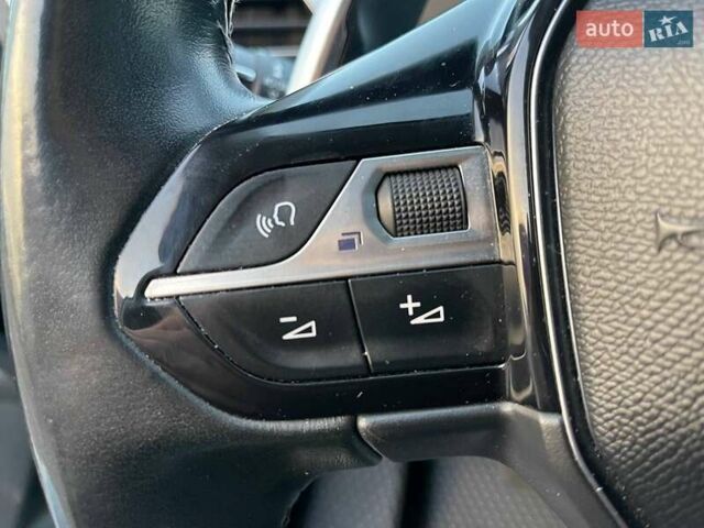 Зелений Пежо 5008, об'ємом двигуна 1.56 л та пробігом 253 тис. км за 18490 $, фото 15 на Automoto.ua