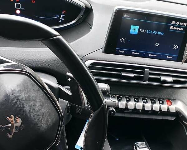 Зелений Пежо 5008, об'ємом двигуна 1.56 л та пробігом 140 тис. км за 18950 $, фото 5 на Automoto.ua