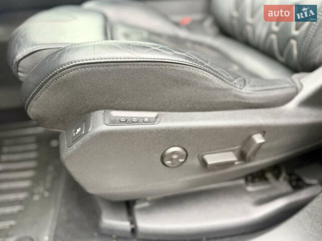 Зелений Пежо 5008, об'ємом двигуна 1.56 л та пробігом 228 тис. км за 19950 $, фото 11 на Automoto.ua