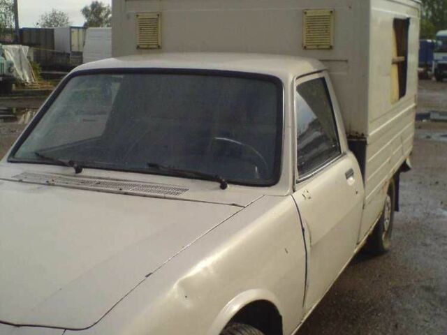 Белый Пежо 504, объемом двигателя 2.3 л и пробегом 300 тыс. км за 1300 $, фото 4 на Automoto.ua