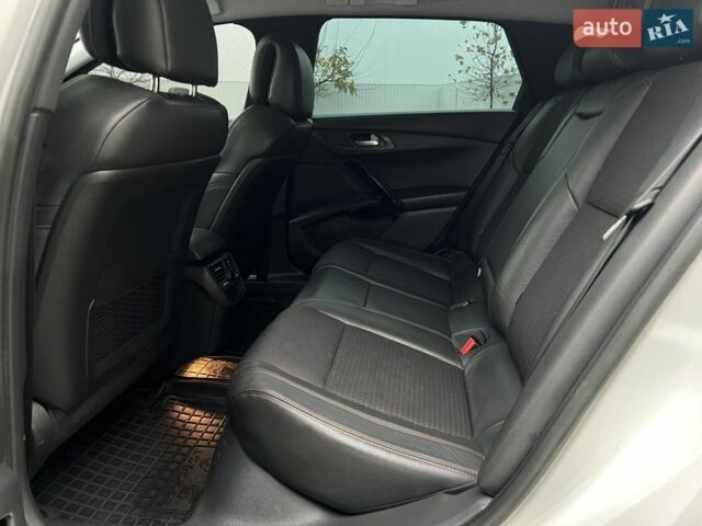 Белый Пежо 508 РХН, объемом двигателя 2 л и пробегом 192 тыс. км за 12999 $, фото 5 на Automoto.ua