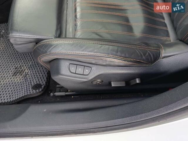 Белый Пежо 508 РХН, объемом двигателя 2 л и пробегом 220 тыс. км за 12500 $, фото 15 на Automoto.ua