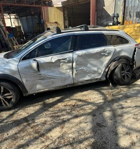 Белый Пежо 508 РХН, объемом двигателя 2 л и пробегом 330 тыс. км за 100 $, фото 7 на Automoto.ua