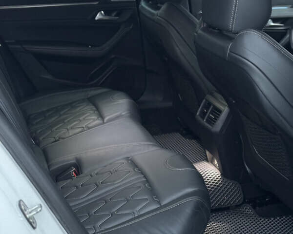 Белый Пежо 508, объемом двигателя 1.6 л и пробегом 81 тыс. км за 24000 $, фото 23 на Automoto.ua