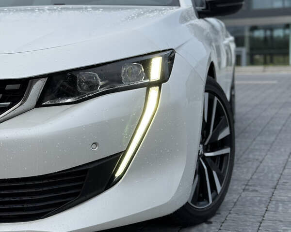 Белый Пежо 508, объемом двигателя 1.6 л и пробегом 81 тыс. км за 24000 $, фото 6 на Automoto.ua