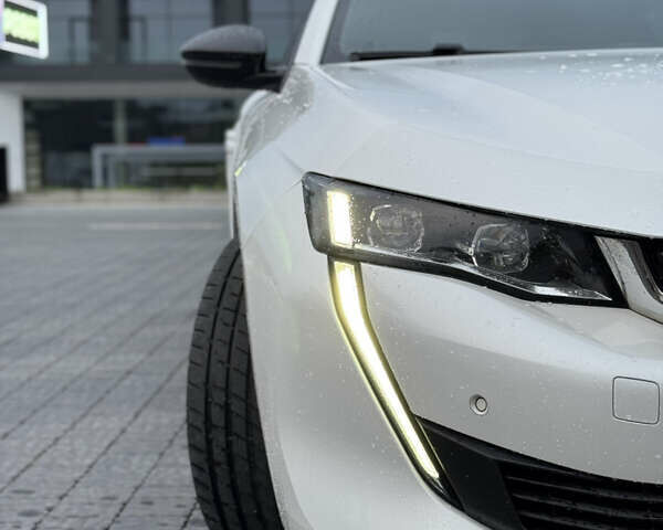 Белый Пежо 508, объемом двигателя 1.6 л и пробегом 81 тыс. км за 24000 $, фото 5 на Automoto.ua