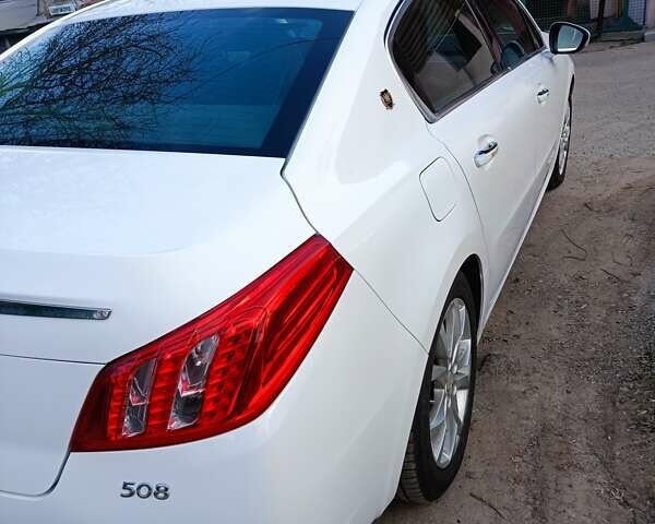 Білий Пежо 508, об'ємом двигуна 2 л та пробігом 211 тис. км за 10000 $, фото 22 на Automoto.ua