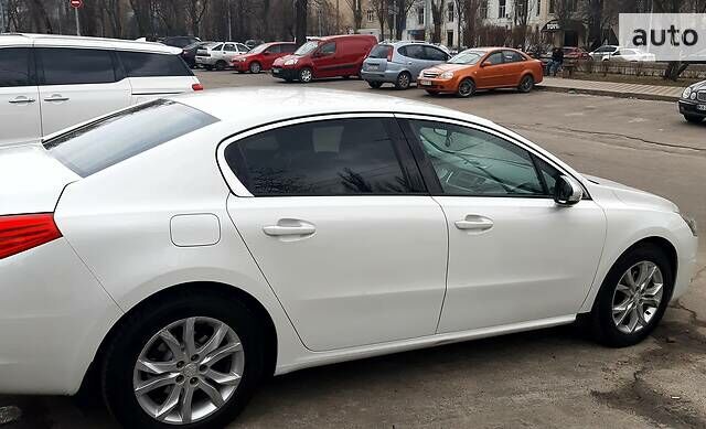 Белый Пежо 508, объемом двигателя 2 л и пробегом 185 тыс. км за 9000 $, фото 3 на Automoto.ua