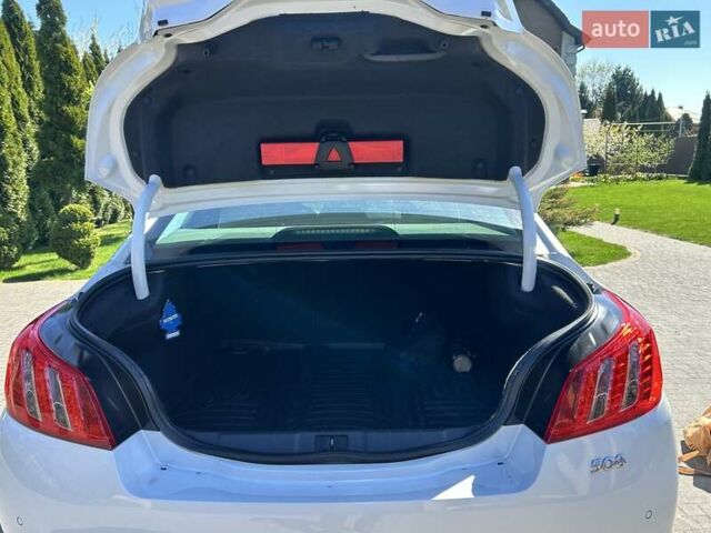 Белый Пежо 508, объемом двигателя 2.18 л и пробегом 214 тыс. км за 9800 $, фото 11 на Automoto.ua