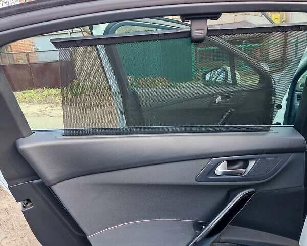 Білий Пежо 508, об'ємом двигуна 2 л та пробігом 211 тис. км за 10000 $, фото 18 на Automoto.ua