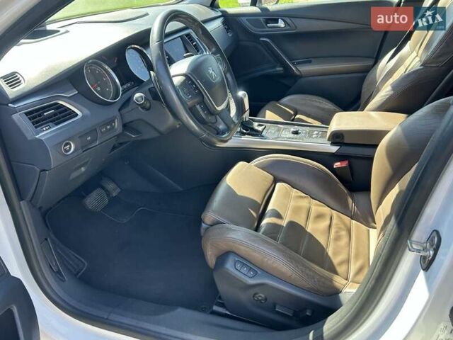 Белый Пежо 508, объемом двигателя 2.18 л и пробегом 214 тыс. км за 9800 $, фото 4 на Automoto.ua