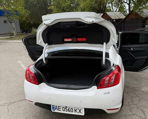 Белый Пежо 508, объемом двигателя 1.6 л и пробегом 99 тыс. км за 9500 $, фото 4 на Automoto.ua
