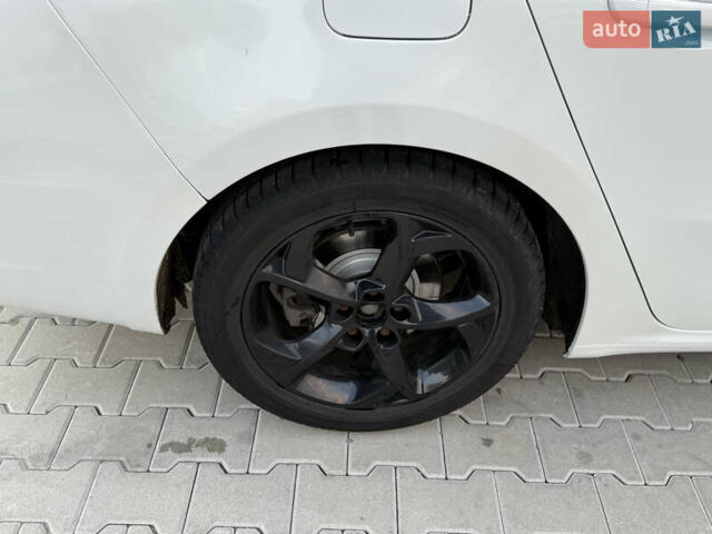 Белый Пежо 508, объемом двигателя 2 л и пробегом 196 тыс. км за 9500 $, фото 5 на Automoto.ua