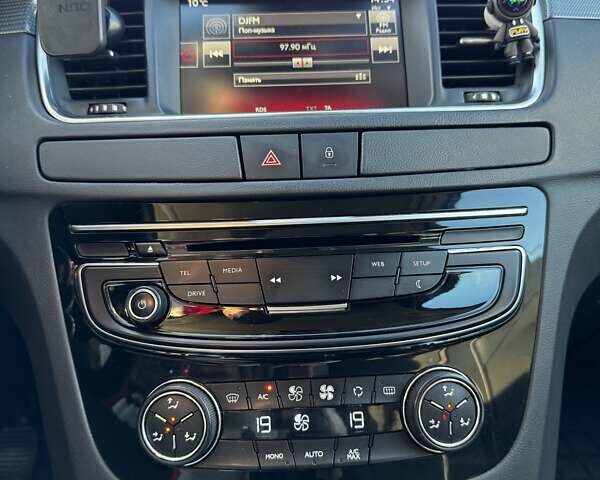 Белый Пежо 508, объемом двигателя 1.56 л и пробегом 191 тыс. км за 12000 $, фото 8 на Automoto.ua