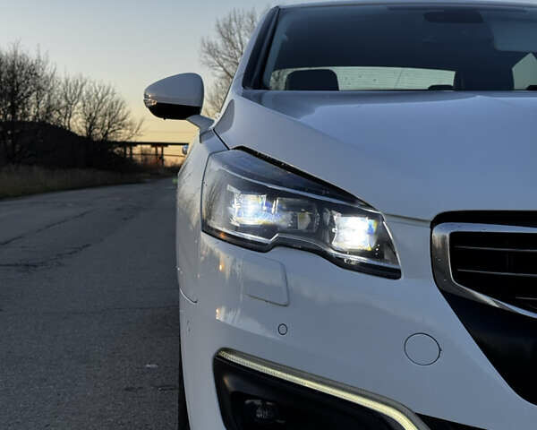 Белый Пежо 508, объемом двигателя 2 л и пробегом 285 тыс. км за 11100 $, фото 11 на Automoto.ua