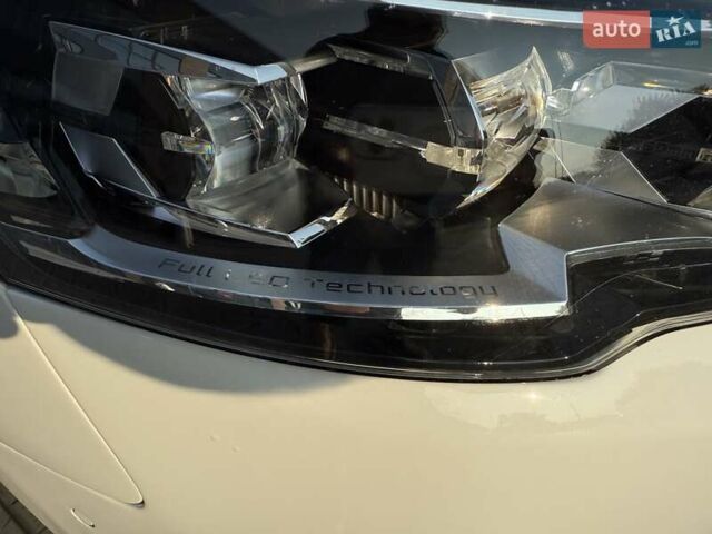 Білий Пежо 508, об'ємом двигуна 2 л та пробігом 113 тис. км за 17350 $, фото 7 на Automoto.ua