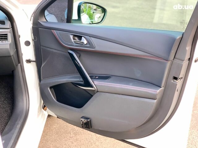 Белый Пежо 508, объемом двигателя 2 л и пробегом 111 тыс. км за 17990 $, фото 26 на Automoto.ua