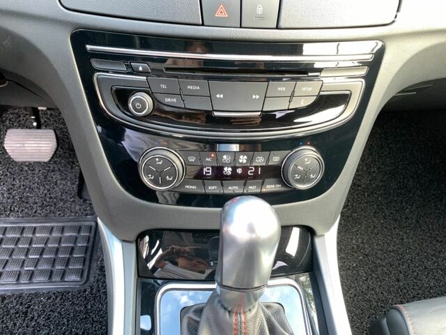 Белый Пежо 508, объемом двигателя 2 л и пробегом 111 тыс. км за 17990 $, фото 40 на Automoto.ua