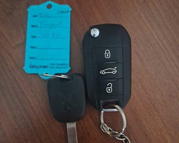 Білий Пежо 508, об'ємом двигуна 1.6 л та пробігом 170 тис. км за 8750 $, фото 12 на Automoto.ua