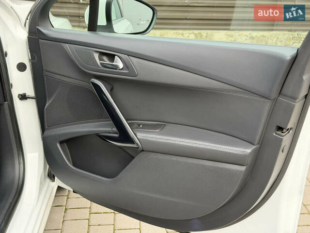 Білий Пежо 508, об'ємом двигуна 2.2 л та пробігом 226 тис. км за 11499 $, фото 37 на Automoto.ua