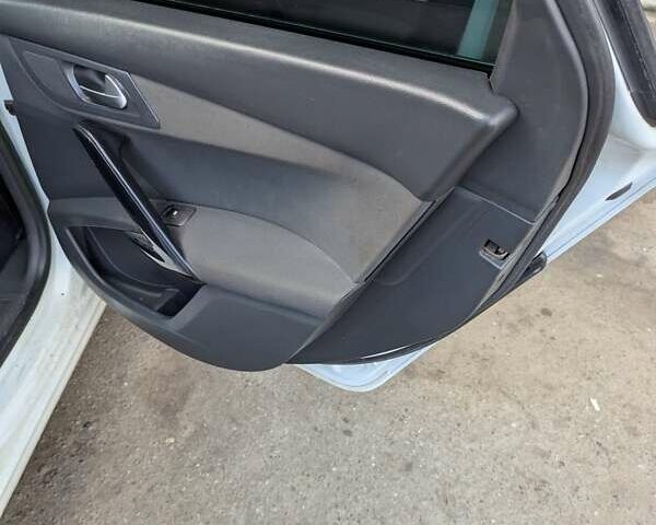 Білий Пежо 508, об'ємом двигуна 1.6 л та пробігом 250 тис. км за 7000 $, фото 13 на Automoto.ua