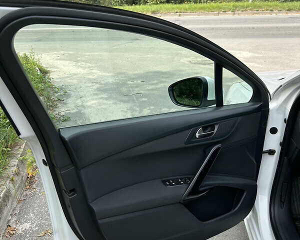 Білий Пежо 508, об'ємом двигуна 1.6 л та пробігом 250 тис. км за 7400 $, фото 28 на Automoto.ua