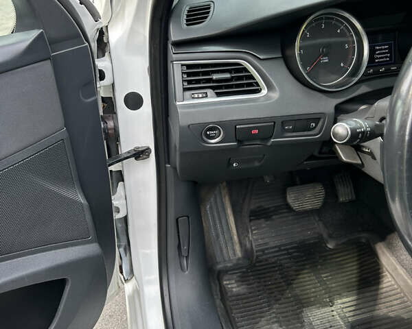 Білий Пежо 508, об'ємом двигуна 1.6 л та пробігом 250 тис. км за 7400 $, фото 25 на Automoto.ua
