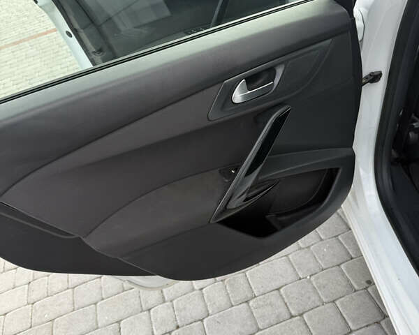 Белый Пежо 508, объемом двигателя 2 л и пробегом 291 тыс. км за 7100 $, фото 34 на Automoto.ua