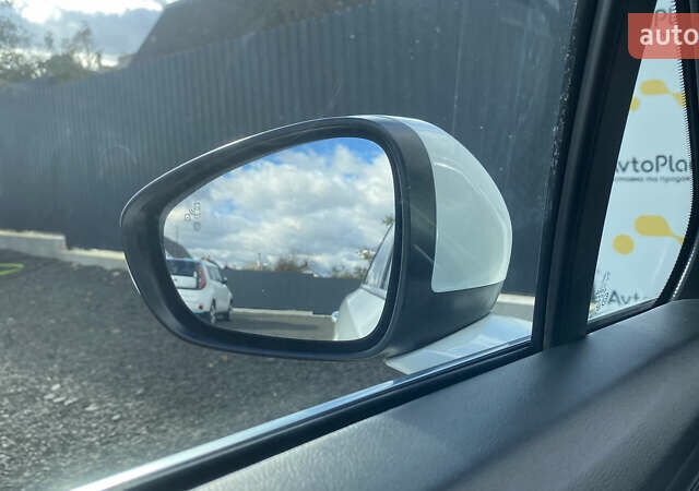 Пежо 508 2016 в Луцке на Automoto.ua Белый Пежо 508, объемом двигателя 1.6 л и пробегом 270 тыс. км за 13900 $, фото 53 на Automoto.ua